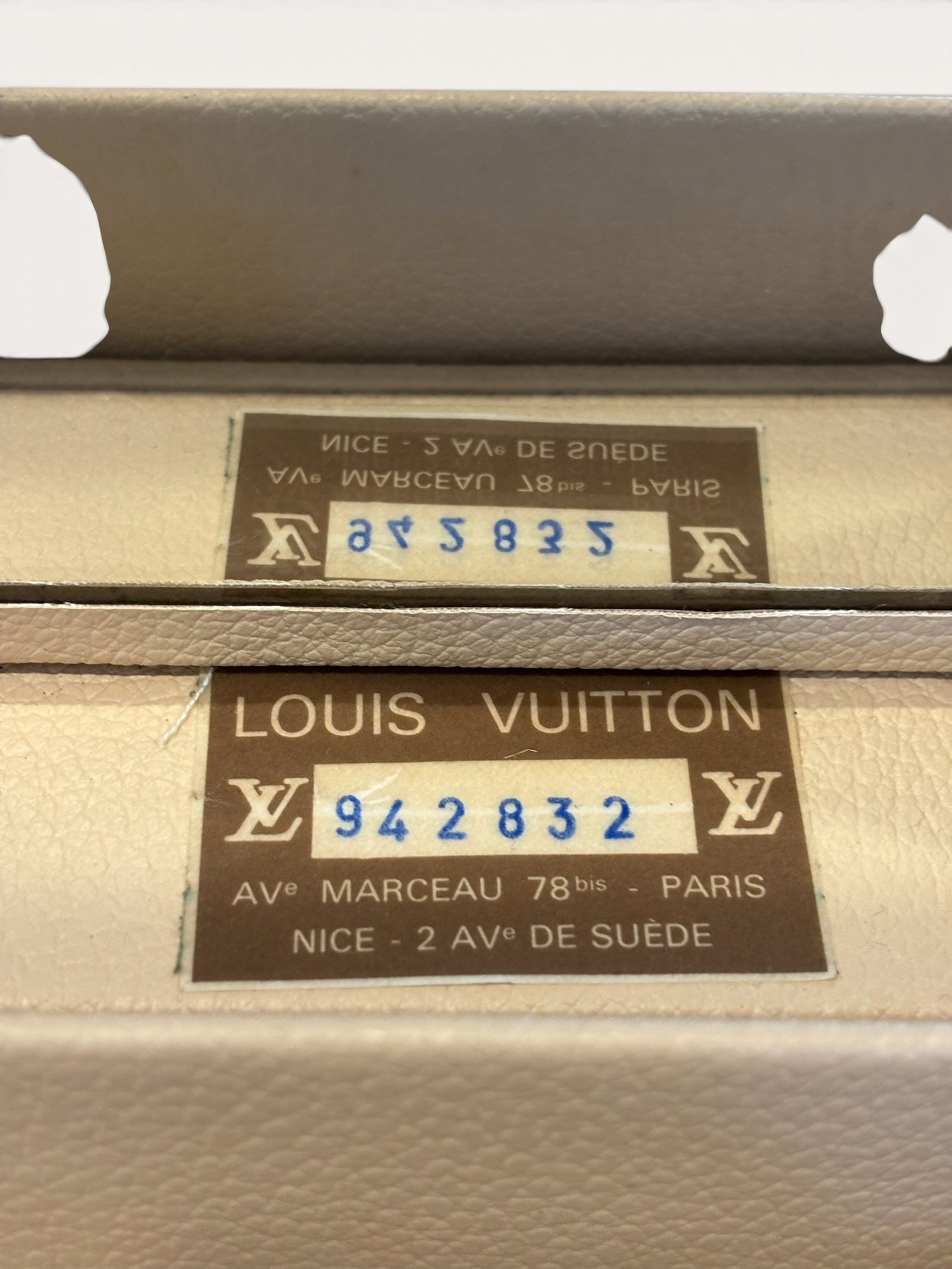 vanity boîte à bouteilles Louis Vuitton monogram vintage