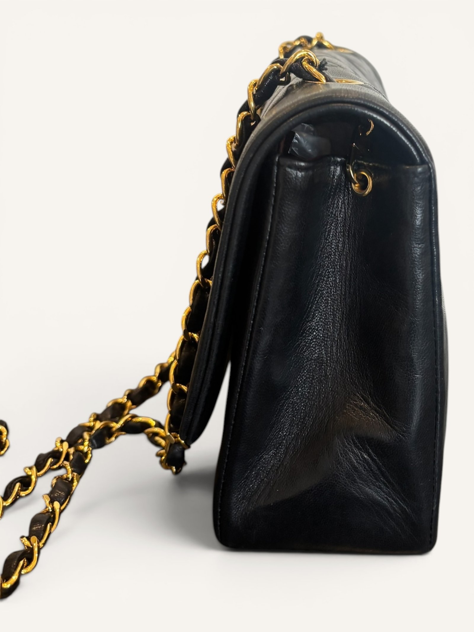 Chanel Diana Medium noir