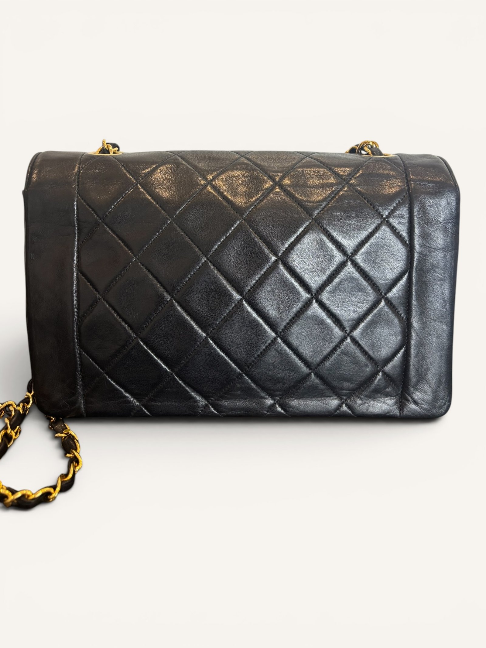 Chanel Diana Medium noir