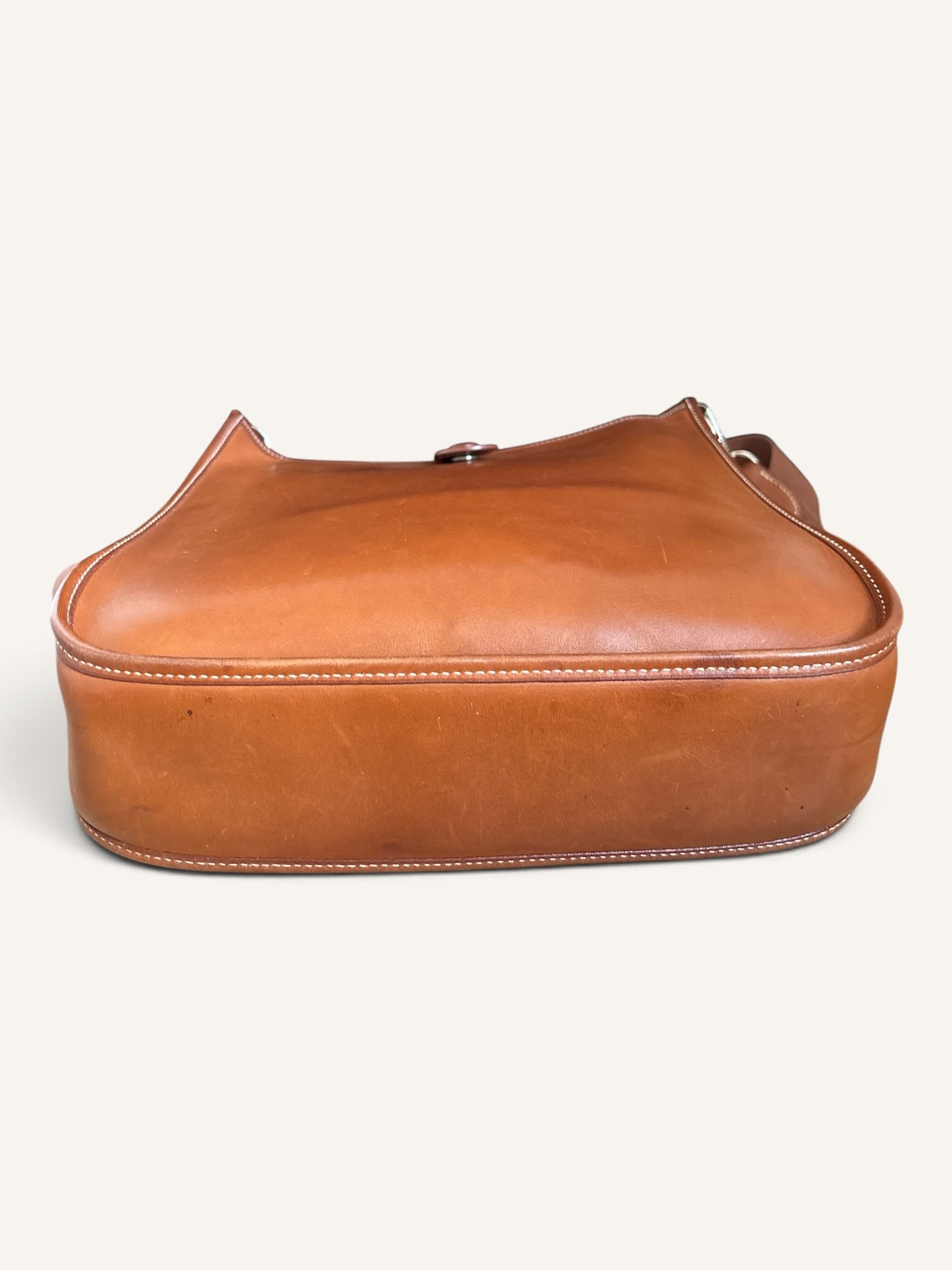 Evelyne PM Barenia