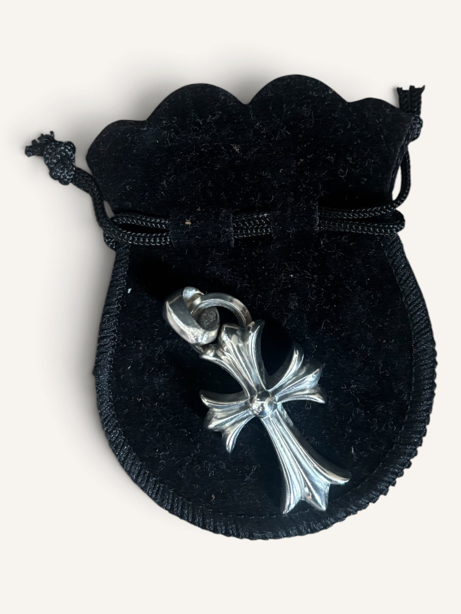 Croix Chrome Hearts vintage